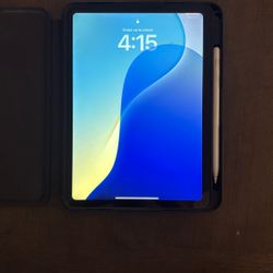 iPad 10th Gen, LIKE NEW!! 
