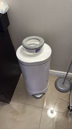 Diaper Pail By Munchkin UV