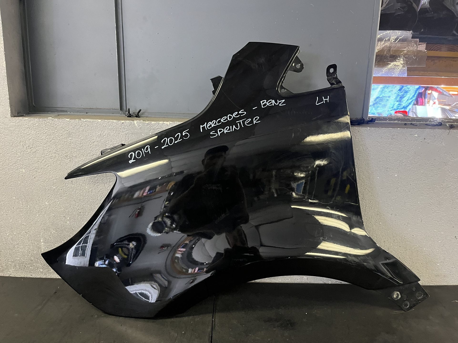 2019-2020-2021-2022-2023-2024-2025 MERCEDES-BENZ SPRINTER LEFT FENDER OEM USED