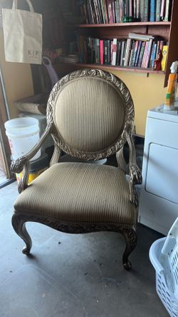 Vintage Arm Chair