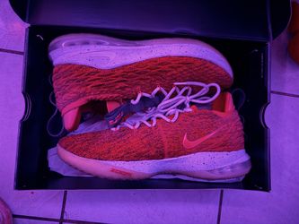 Nike LeBron XV low university Red size 13