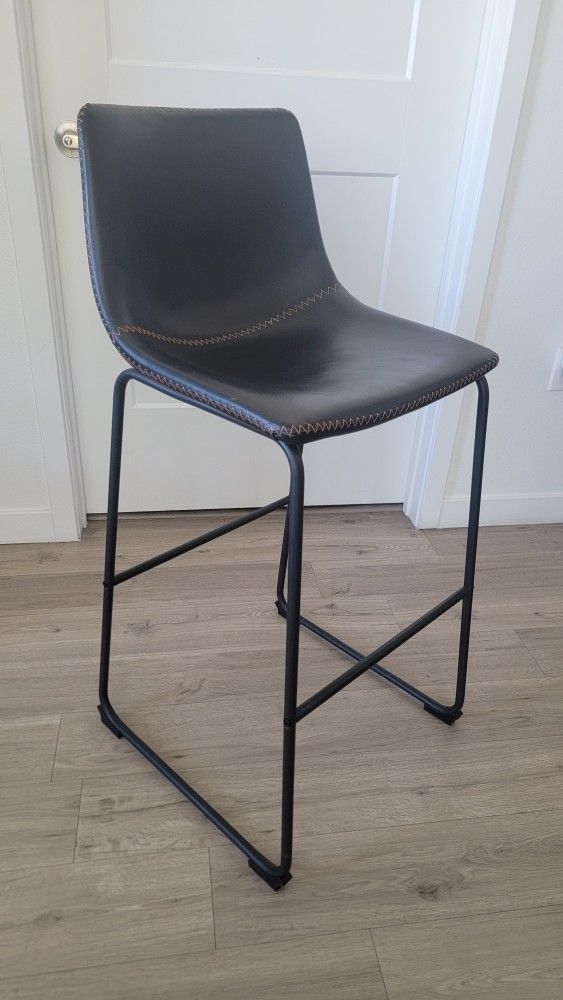 Counter-height Bar Stools
