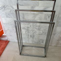 Towel Rack 