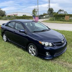 Toyota Corolla S 2011