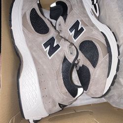 new balance 2002r driftwood black