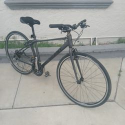 Men's 700c Giant Escape 3 Hybrid Bike 
