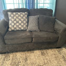 Love Seat Sofá