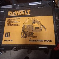 DEWALT 5.5 Amp Corded Variable Speed Jig Saw Kit with Bag. Model#:DW317K
Retail:$120 Asking:$90 obo