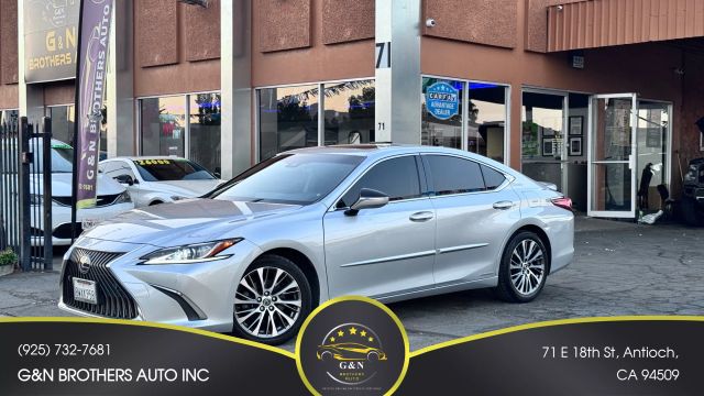 2019 Lexus ES