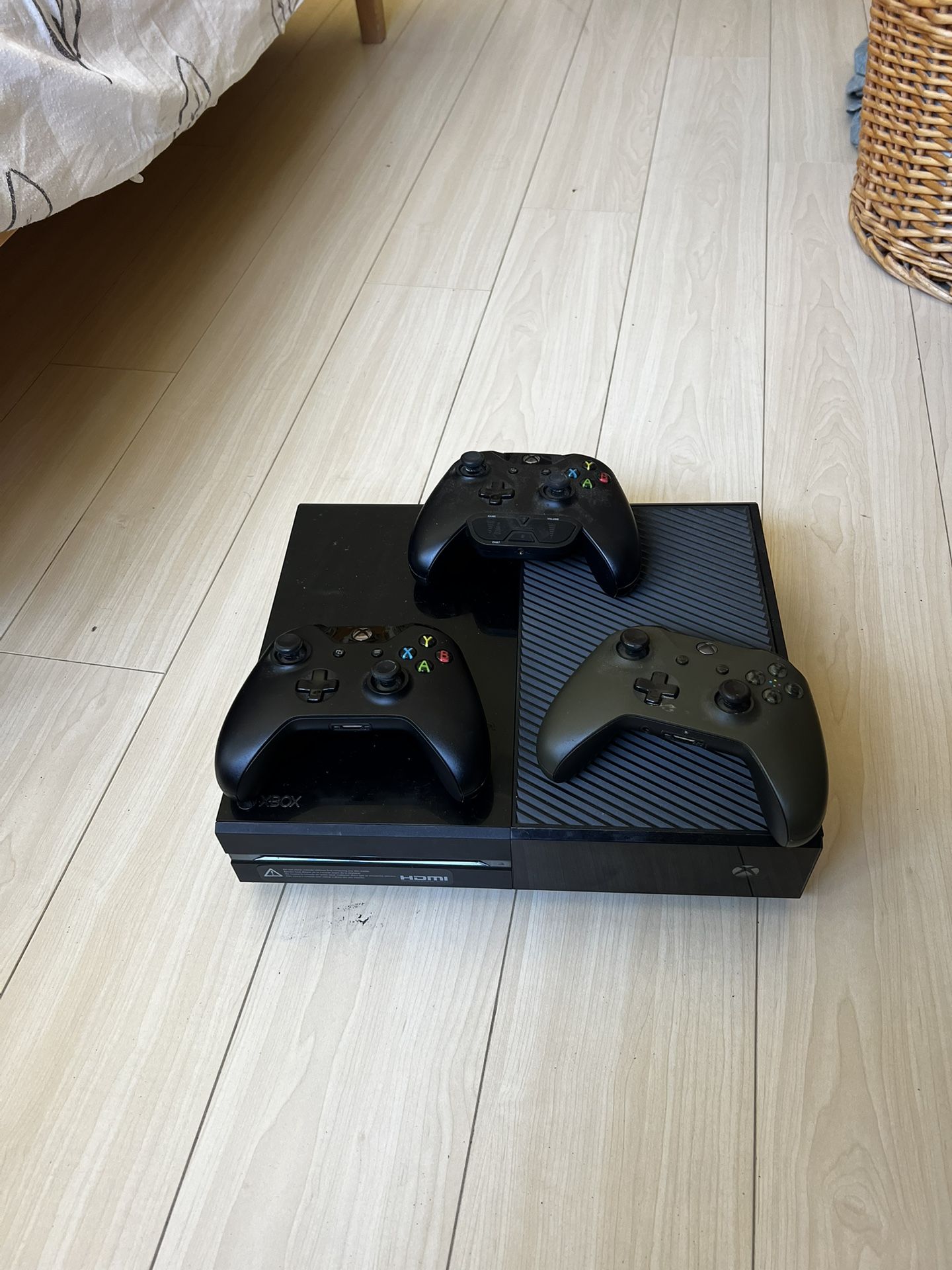 Xbox One With 3 Controllers