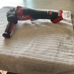 Milwaukee M 18 fuel grinder for parts not working for parts