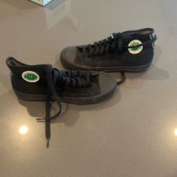 Black Converse Of Flyers Size 8.5