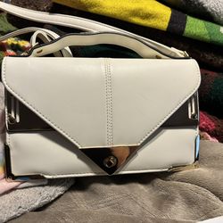 Nila Anthony Dress White & Gold Handbag