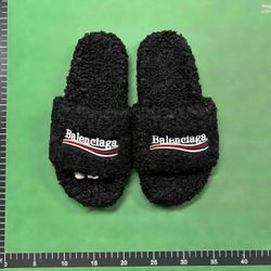 Balenciaga slides