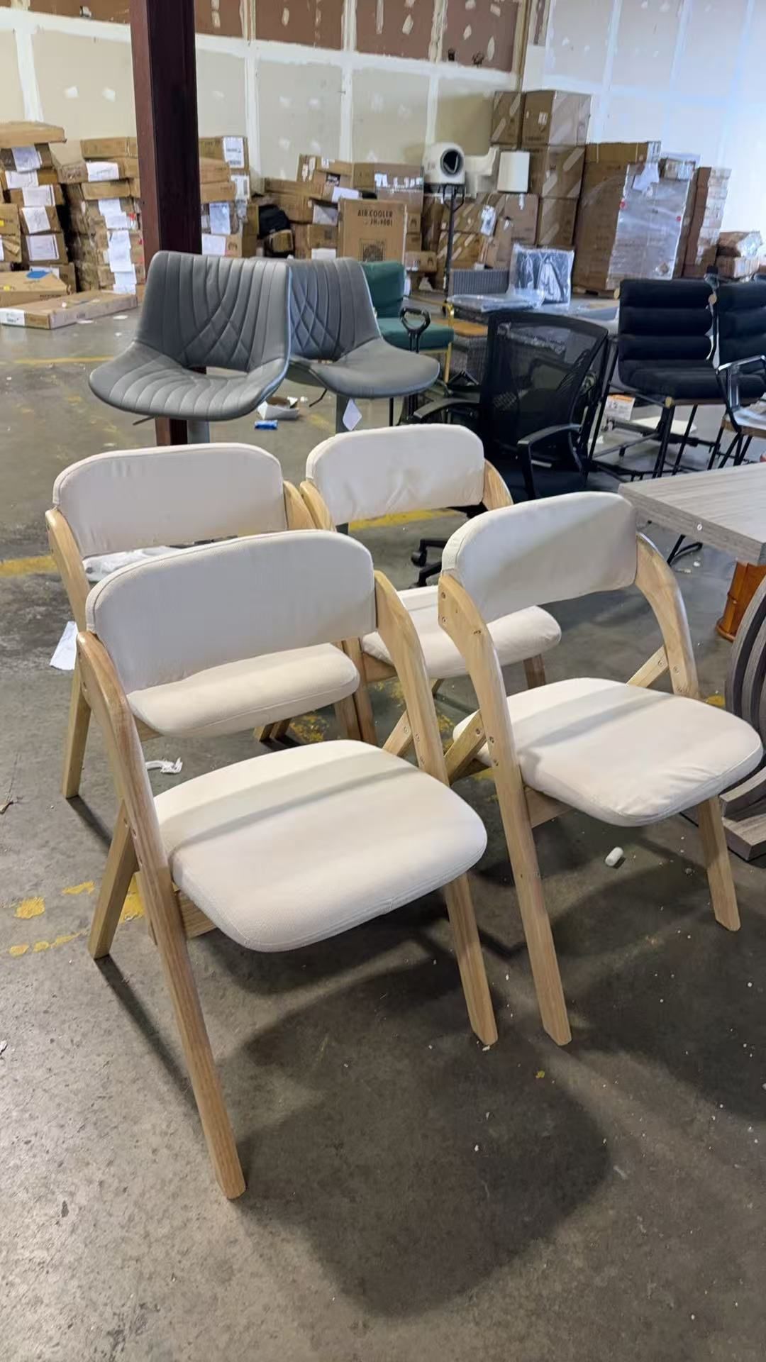 4-Pack Folding Chairs with Cushion