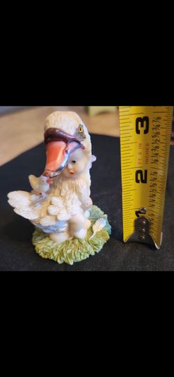 Mother Goose Nursery Rhyme Figurine
