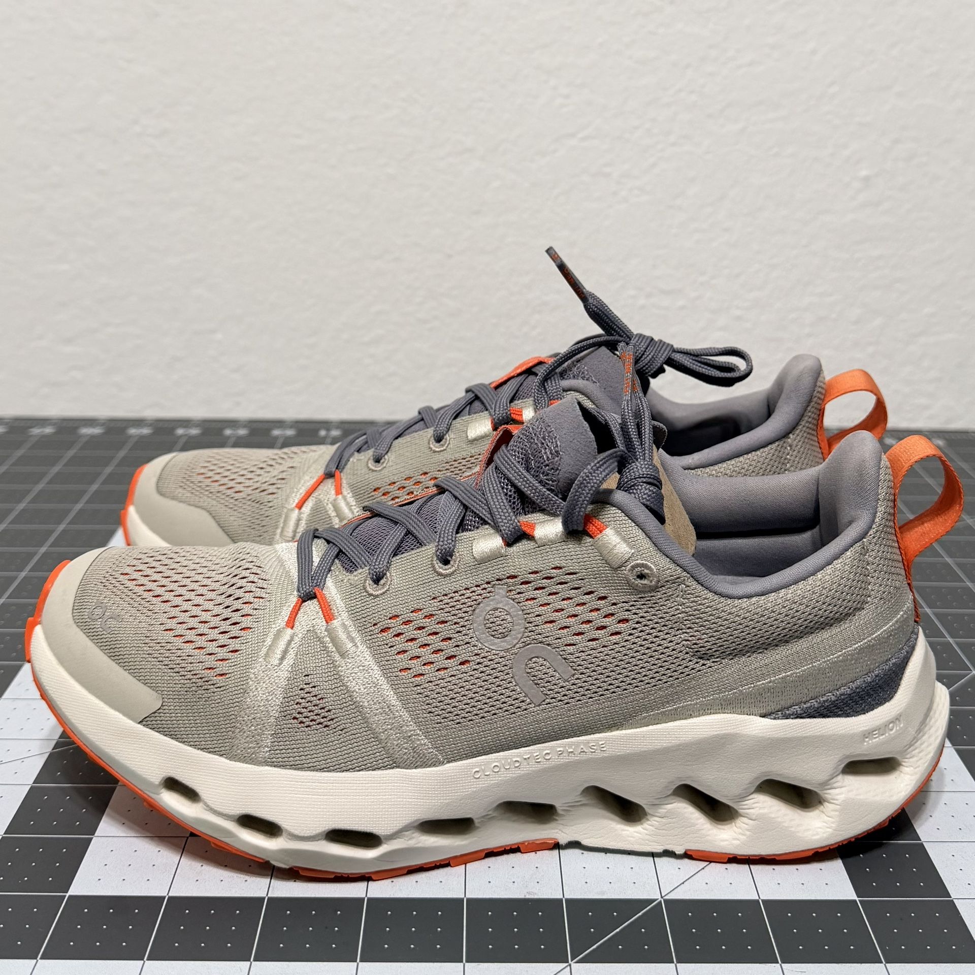 On Cloud Surfer Trail Size 6.5 USA Women's