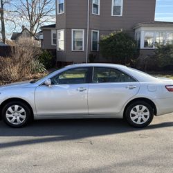 2007 Toyota camry LE, 167k miles clean title clean carfax