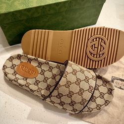 Men’s Gucci slides size 11-12