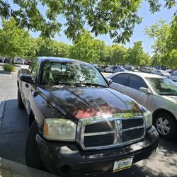 2005 Dodge Dakota