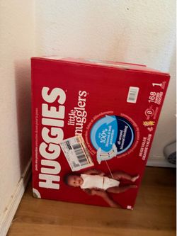 Huggies dipers