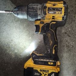 DEWALT XR 1/2-in 20-volt max Variable Speed Brushless Cordless Hammer Drill
|
Model #DCD805B