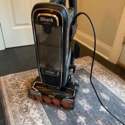 Shark Apex  High-end Vac Cleaner 