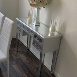 Entry Table / Desk Mirrored