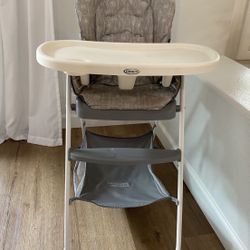 Graco Slim Snacker 2-in-1 High Chair
