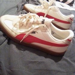 Pumas Size 11, Red & Tan/ Cream With Gum Buttom