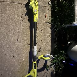Ryobi 18V ONE+ Cordless Telescoping Power Scrubber