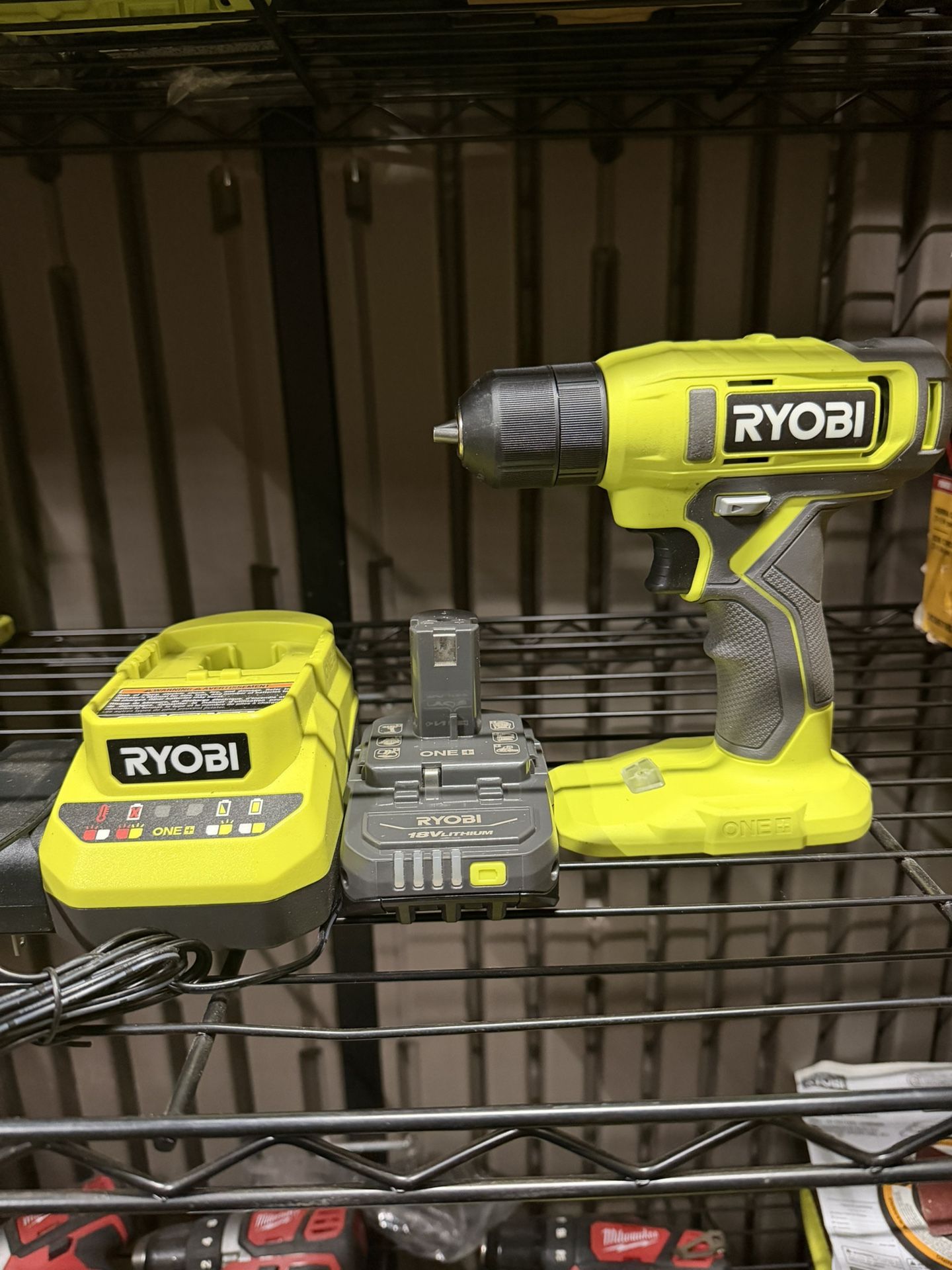 Ryobi Drill Driver Kit 18v