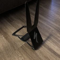 Specialized Stand Bike 24 To 29er Wheels