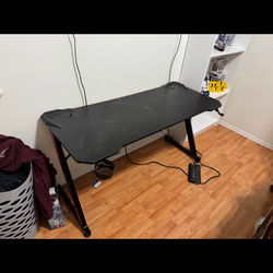 Gaming desk