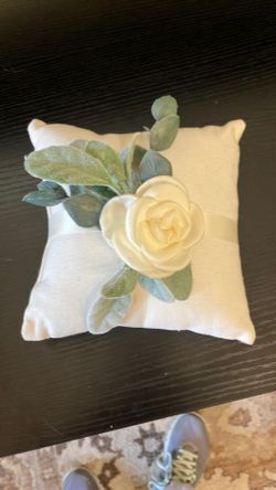 Wedding pillow