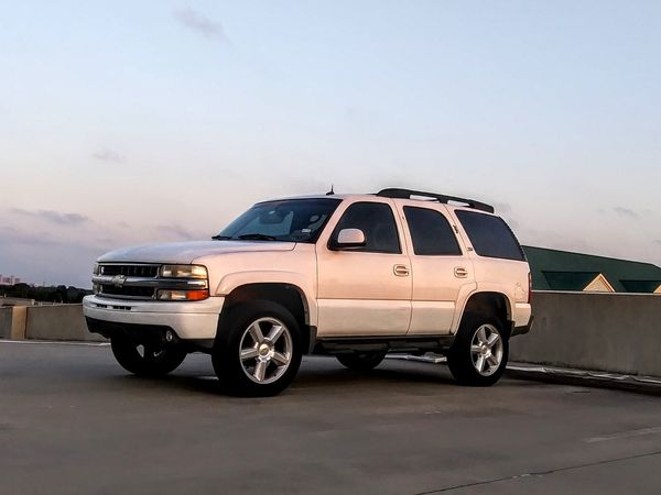 Lifted Chevrolet Tahoe Z71 4x4 w. Texas Edition 20 inch rims for Sale