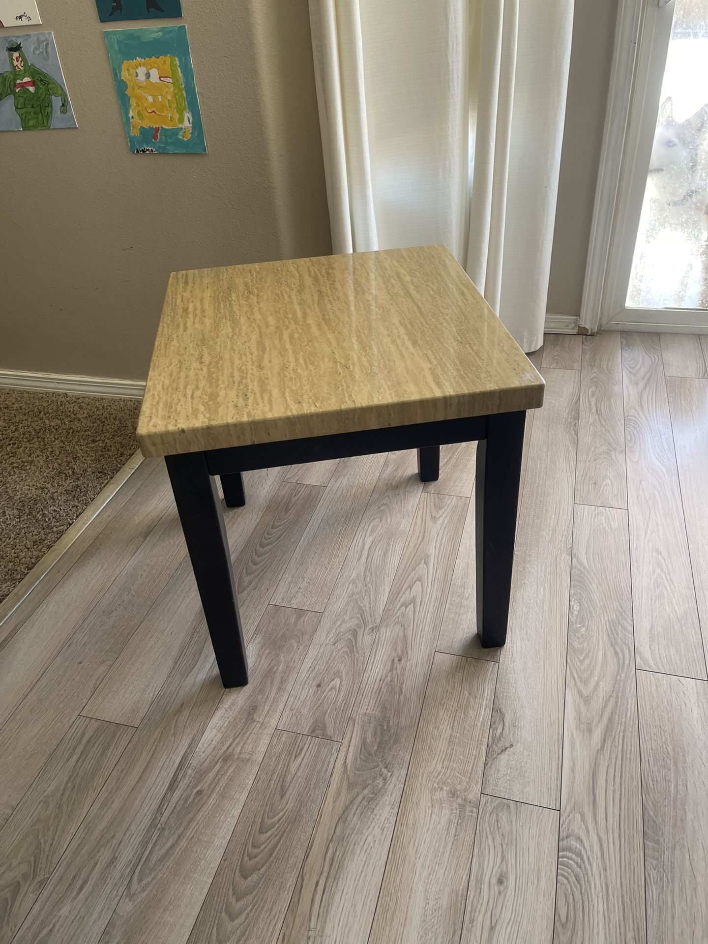 Coffee Table/ End Tables (2) Matching Set