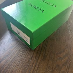 Brown Bottega Veneta 