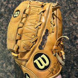 Wilson A1000 “vintage” Baseball Glove