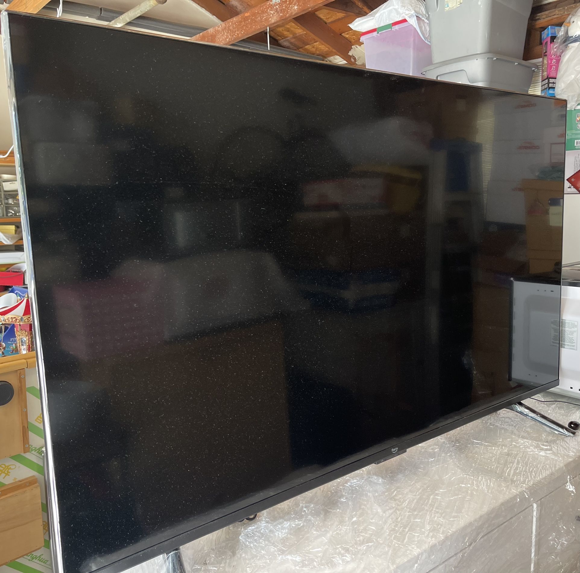Amazon Fire Tv Omni 55” UHD Smart TV