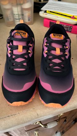 Saucony girls shoes size 7