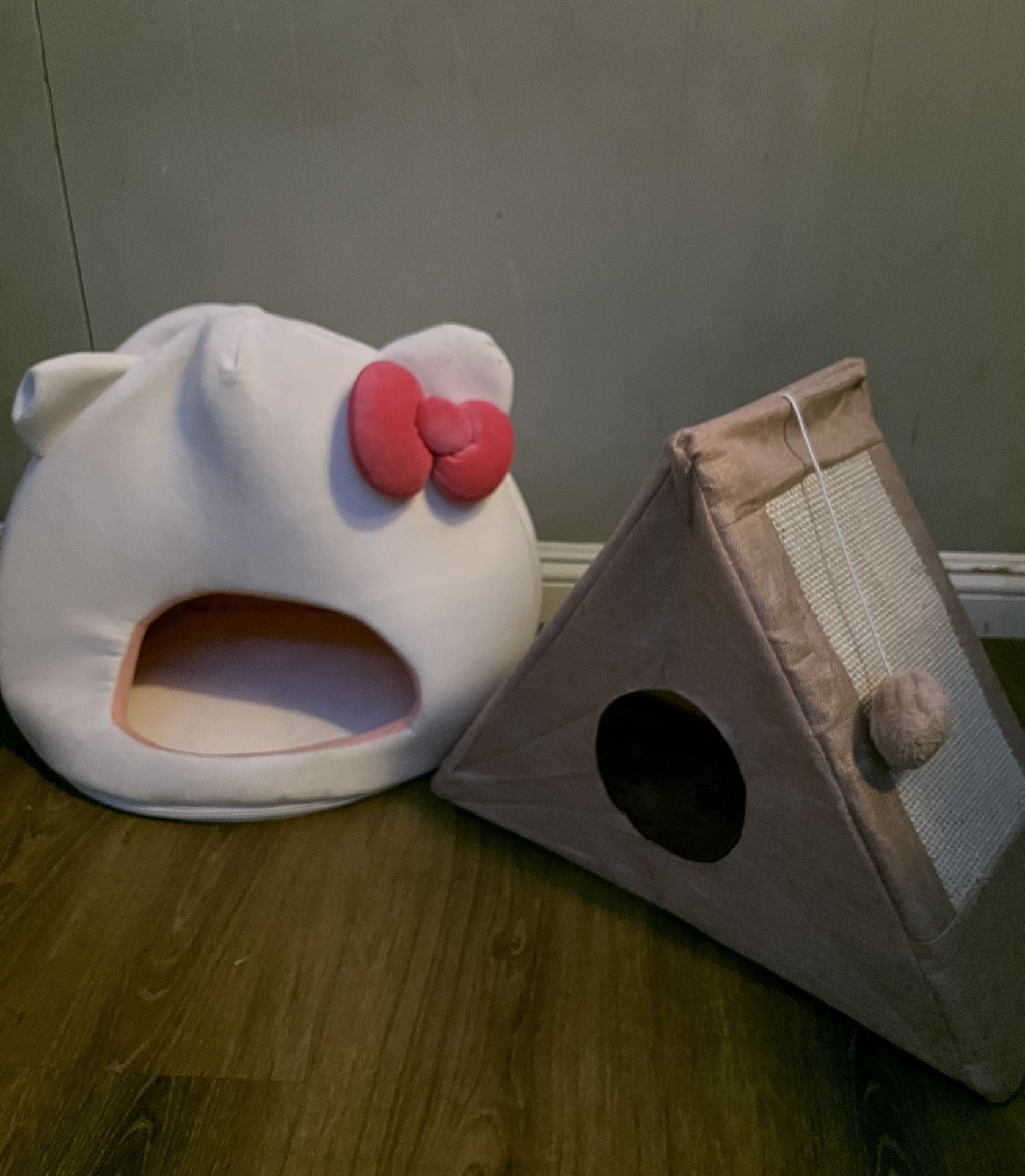 Sanrio Hello Kitty Covered Pet Cave Bed and Foldable Pet Cave