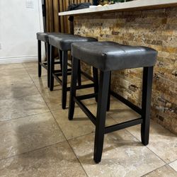 PREMIUM BAR STOOLS 100$ FOR ALL 3 PICK UP ONLY