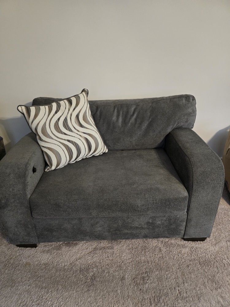 Oversized Loveseat- In chair USB connector