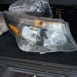 Mercedes Metris Headlight 