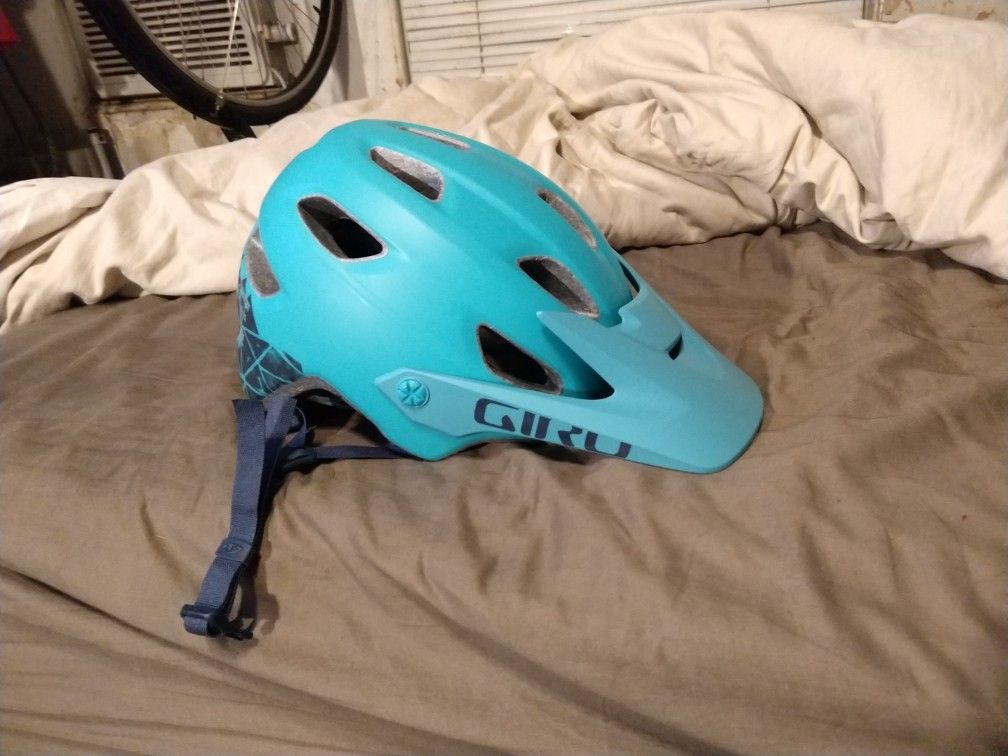 Giro Cartelle Women's Small Helmet