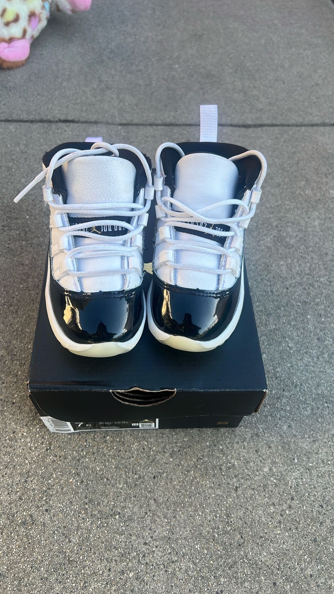 Jordan Retro 11