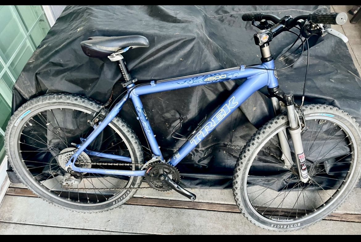 Trek 4500 Mountain Bike