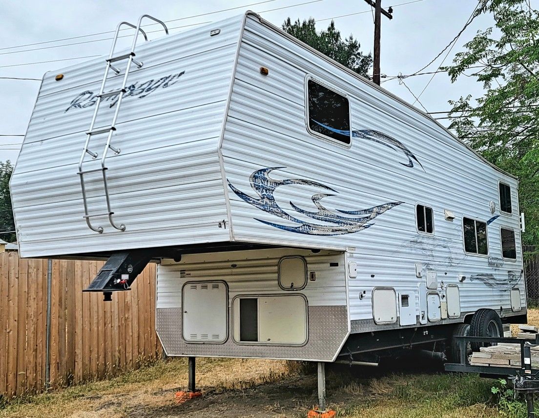 2006 Skyline Rampage 289 Toy Hauler