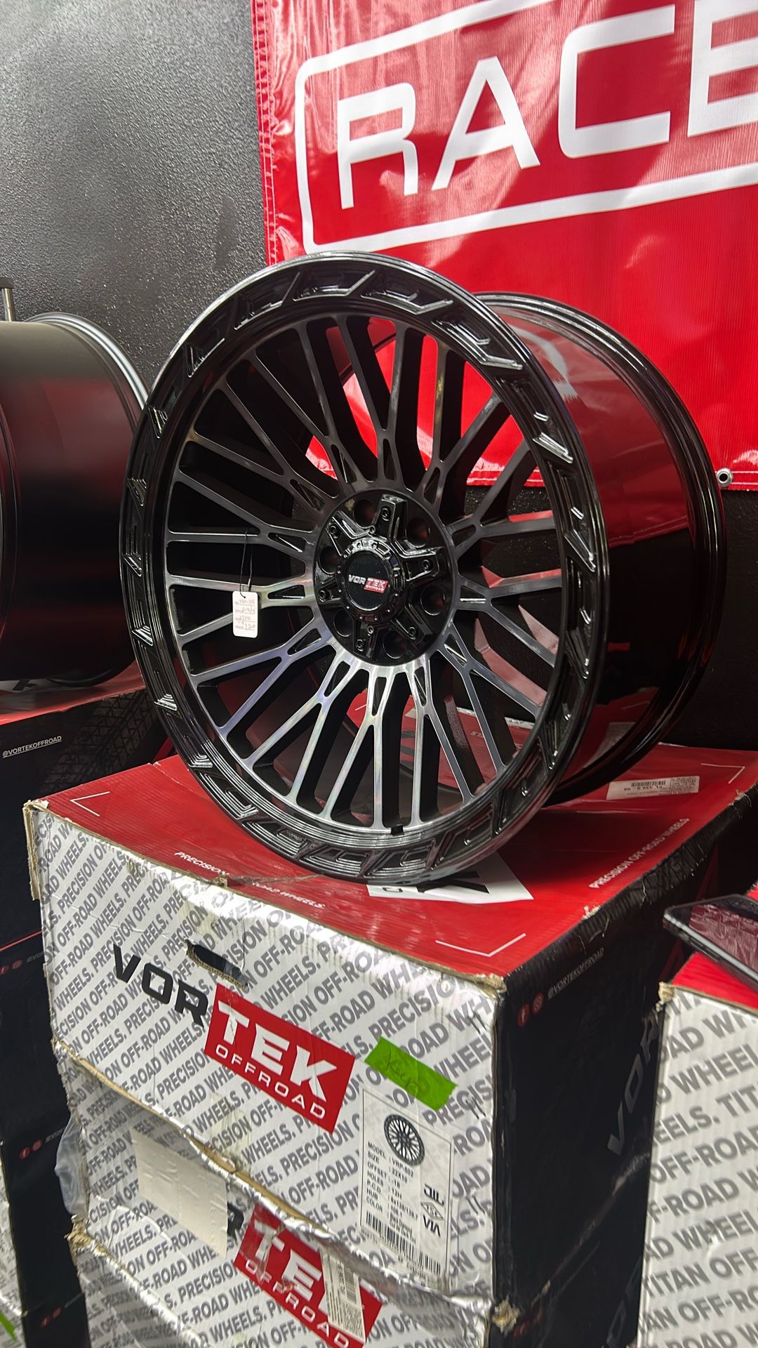 22”x10”inch 6x135/139.7 $$1200